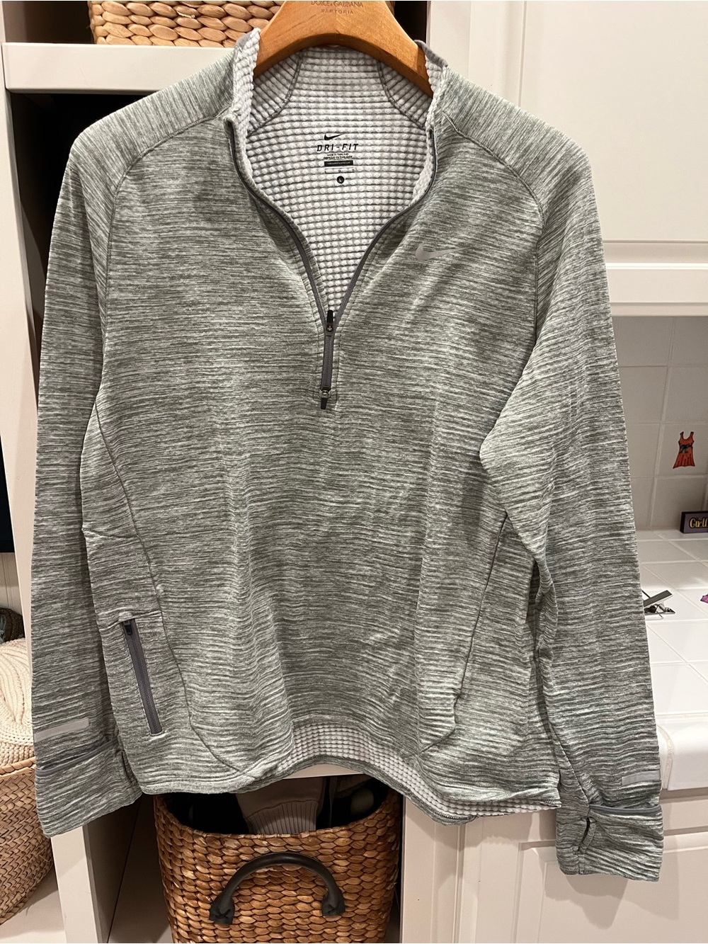 Nike Men's Light Gray Heather Half-Zip Pullover